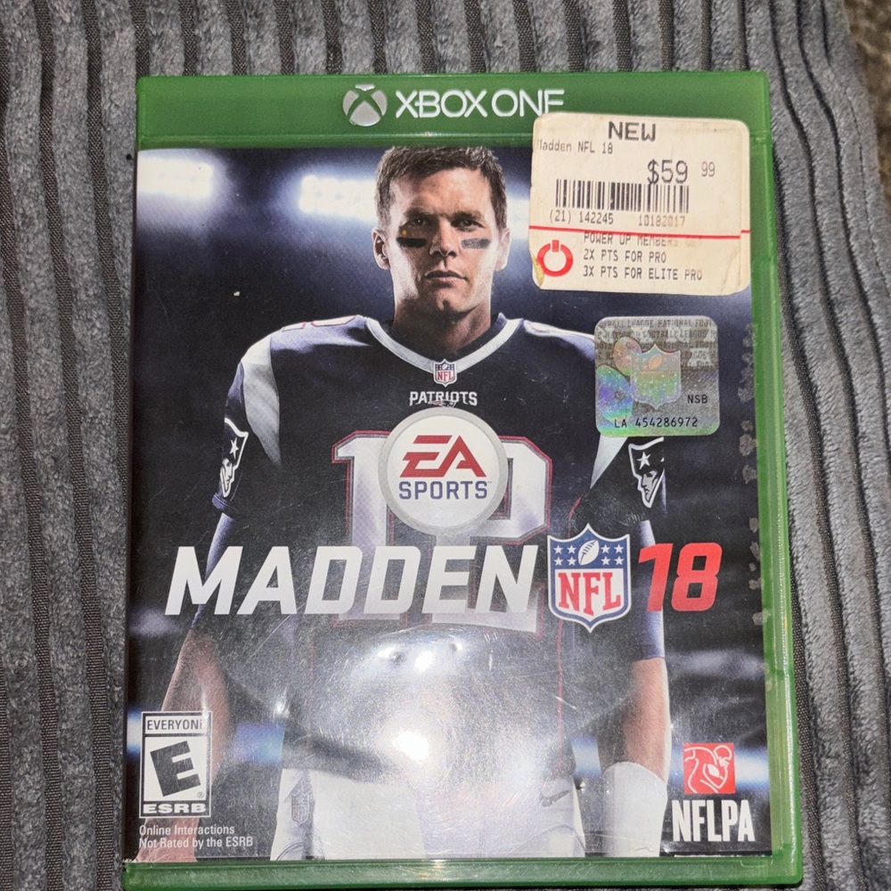 Madden NFL 18 for Xbox One - Black and Green Case